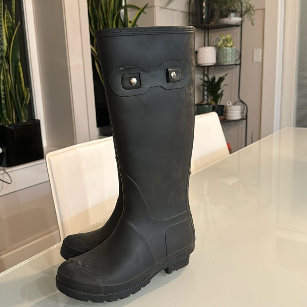 Misty Mountain rubber boots